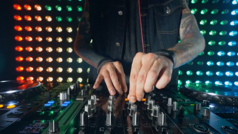 Navigating Liquid Audio’s Shopping Extravaganza for High-Quality DJ Gear